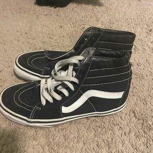 Black Sk8 Hi Vans